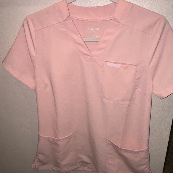 Xs Helia Notched V-neck Scrub Top in Mauve - Picture 3 of 3